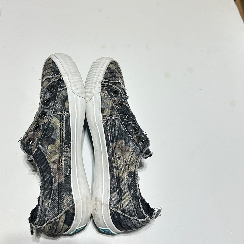 👉 Blowfish Malibu Distressed Camo Slip-On Sneakers – Size 6.5 - Picture 6 of 6